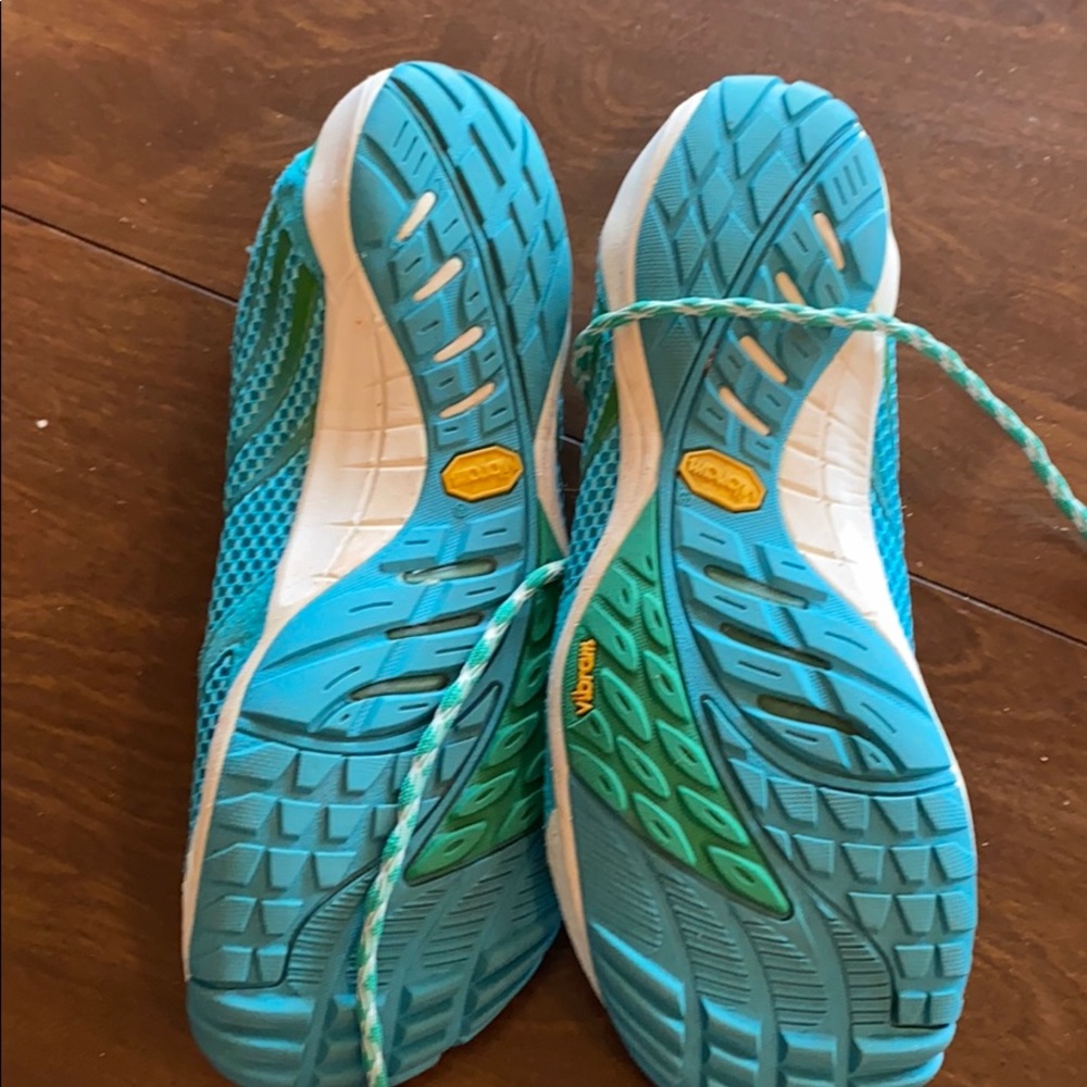 Sneaker - Picture 4 of 4